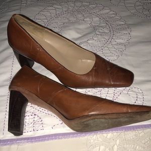 Joan and David SZ 10M Brown Leather 3.5” Heels